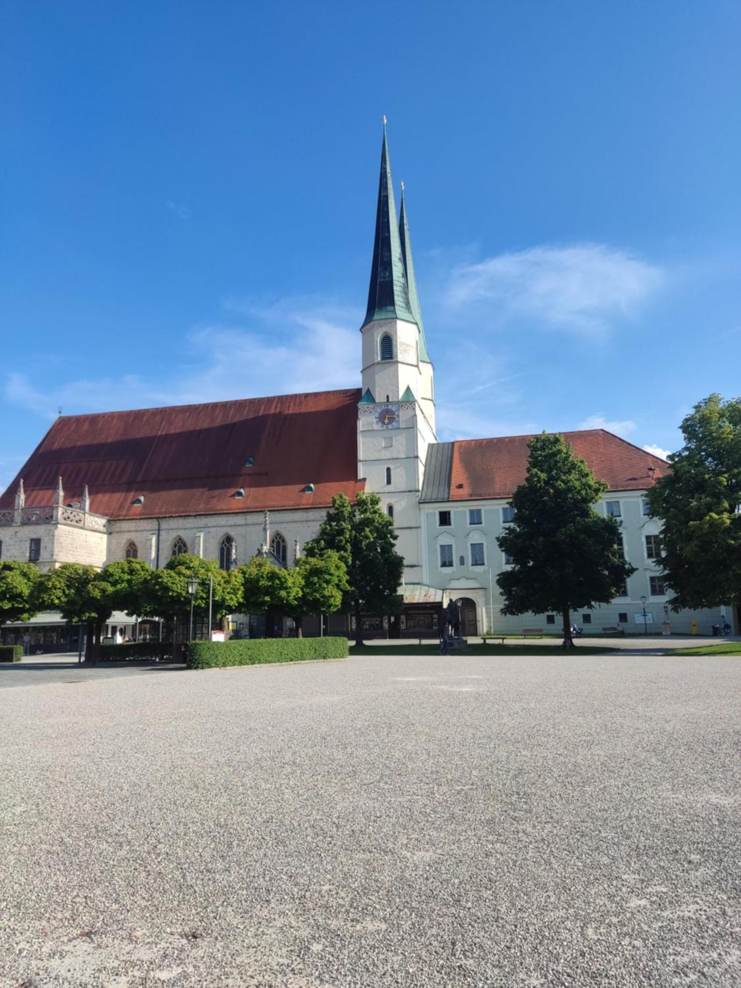 Ferienwohnung Enzian - Naehe Kapellplatz - Oeffentlicher Parkplatz - Aufzug Altotting Bagian luar foto